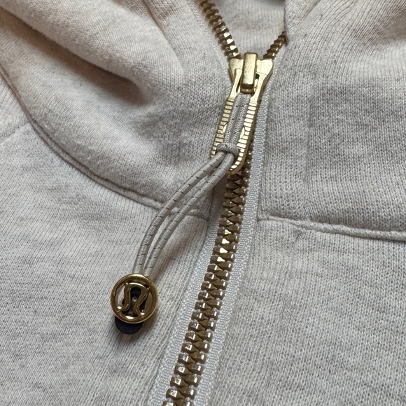 Lululemon Scuba Oversized Cropped Hoodie Heathered Bone/Gold Zipper sz XS/S EUC - Picture 2 of 6
